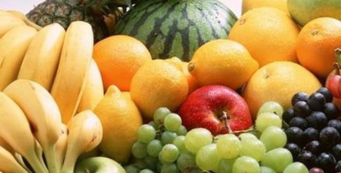 狗狗肠炎发烧可以吃哪些水果？（宠物健康——水果的营养价值和适合患病狗狗的种类）