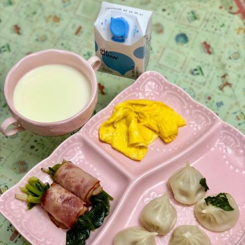宠物狗的早餐该吃哪些水果？（宠物主人必读，为你的狗狗提供丰富早餐的关键）