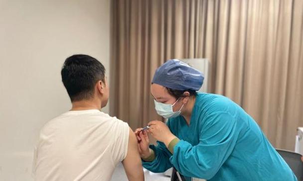 狗狗打针第一针的必要性与注意事项（保护狗狗健康的第一步，了解狗狗打针的重要性及预防措施）